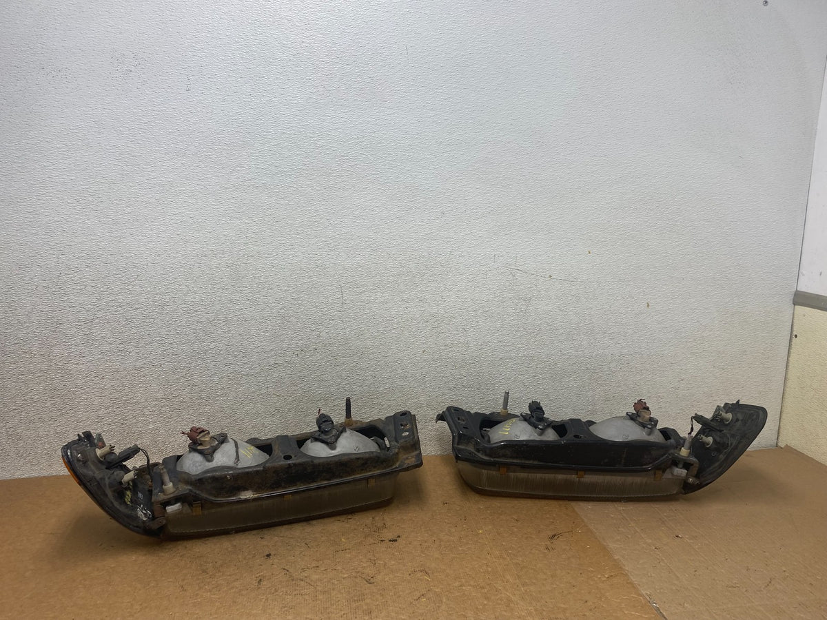 1990-1992 Infiniti M30 Left+Right Side Set Halogen Turn Sgn Headlight S7411 DG5