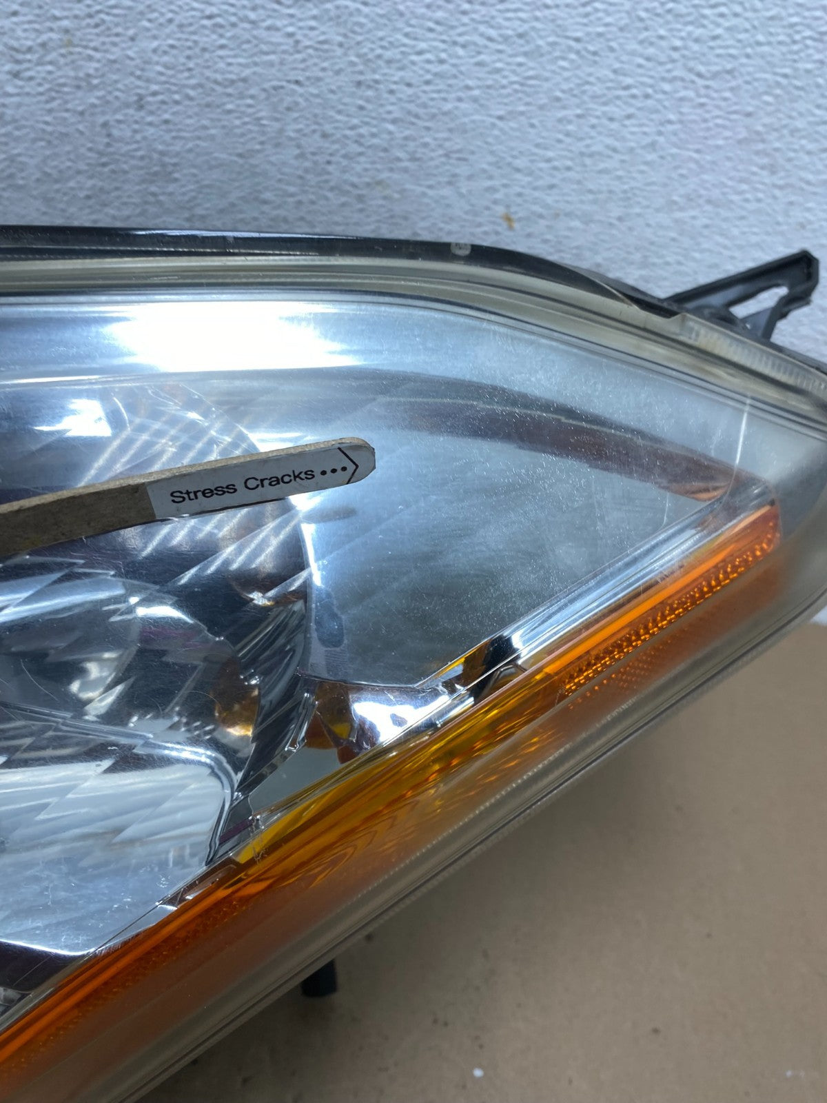 2008 to 2013 Nissan Rogue Left Driver LH Halogen Headlight AF4467 DW4