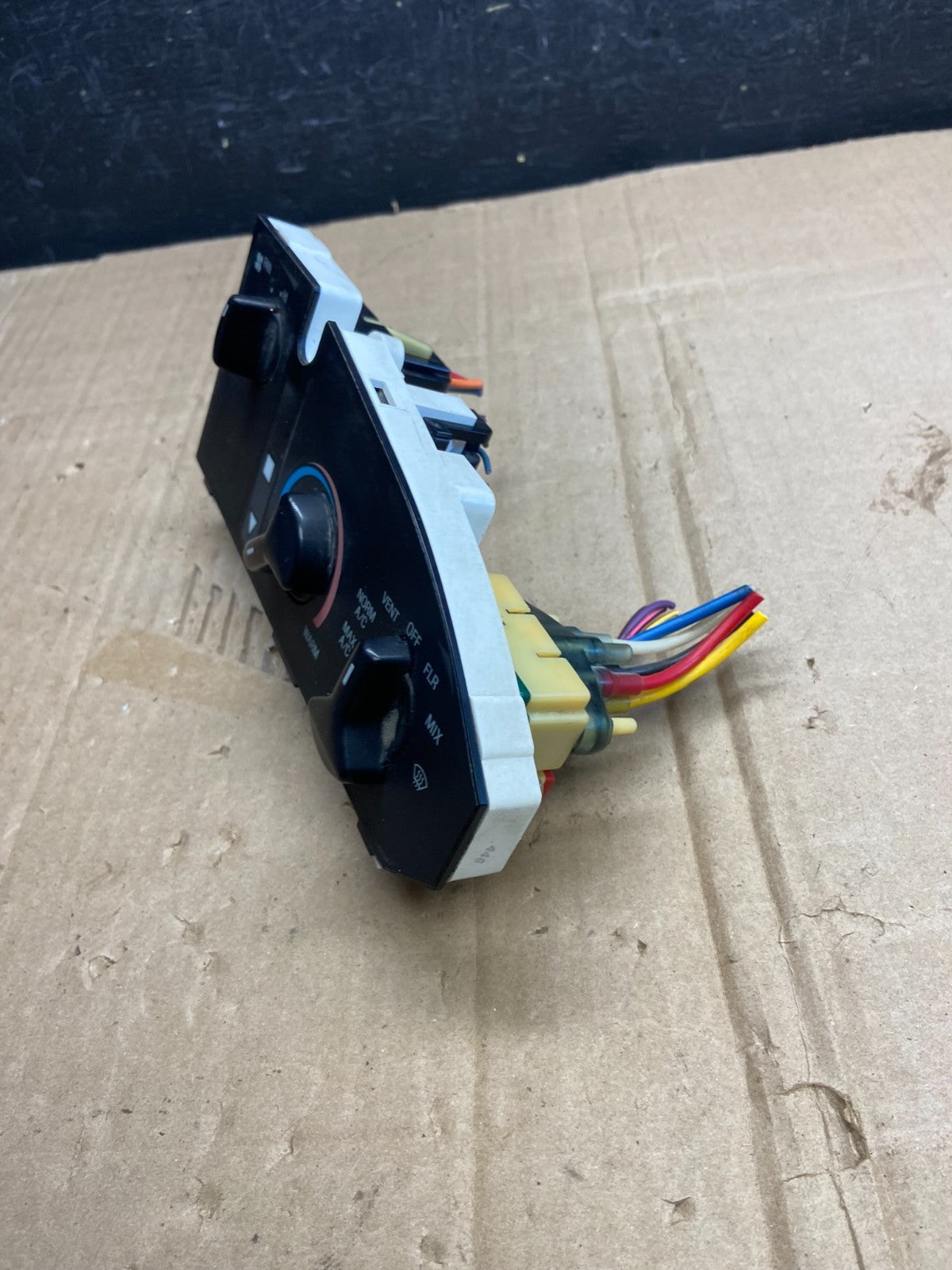 1997-2014 Ford Van Econoline E150 E250 Heater Climate Fan Control AD7188 DG2
