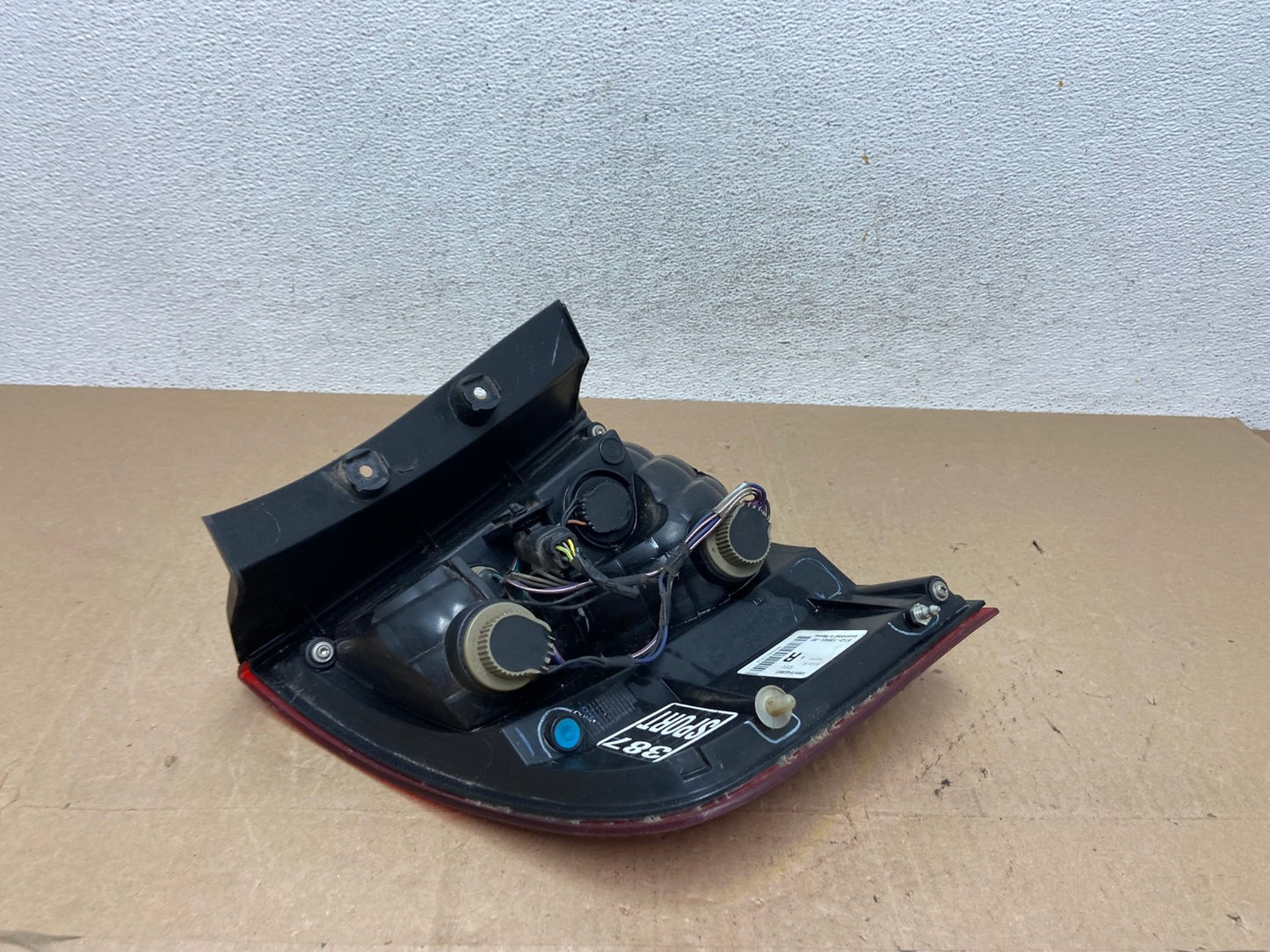 2011 2012 2013 2014 Ford Edge Right Passenger RH Side Tail light AE6774 LK4