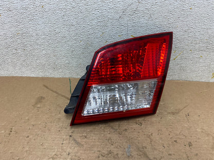 2002-2004 Infiniti i35 Inner Light Right Passenger Rh Side Tail Light OEM O94520