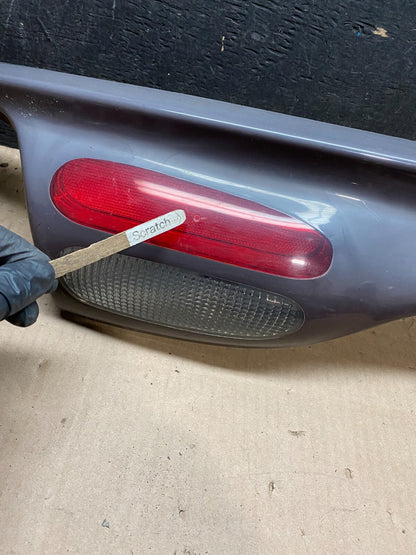 2000 to 2002 Ford Taurus Sedan Trunk Rear Center Lid Tail Light Panel J0544 DG3