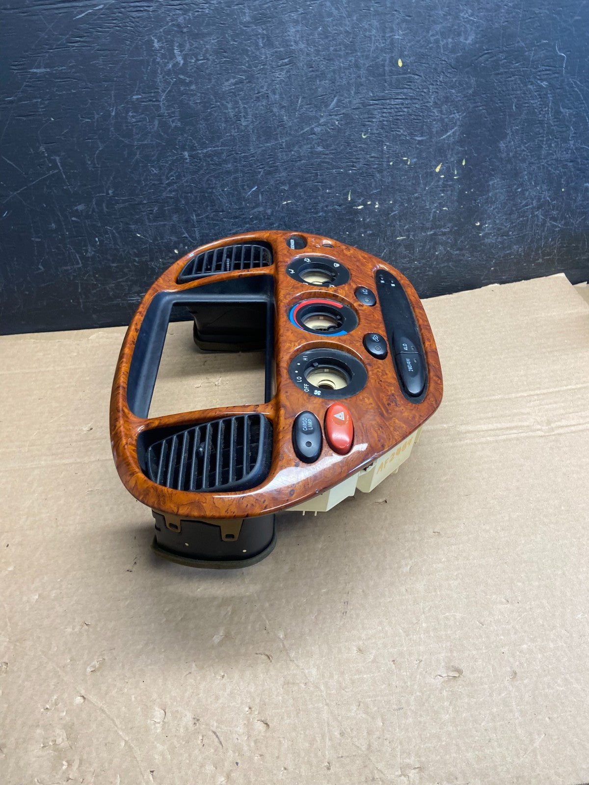 2000 2001 2002 Toyota Tundra Climate Control Panel Radio Bezel af2484 DG1