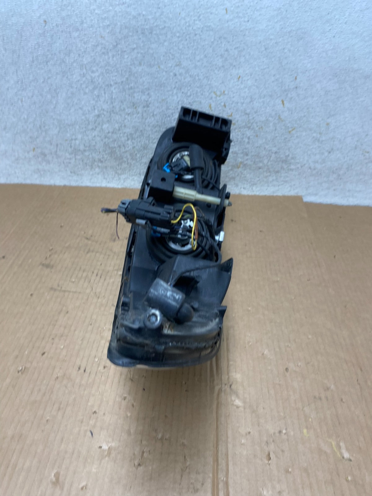 2000 to 2005 Buick Lesabre Headlight Right Passenger Side Halogen AI4472 DW6