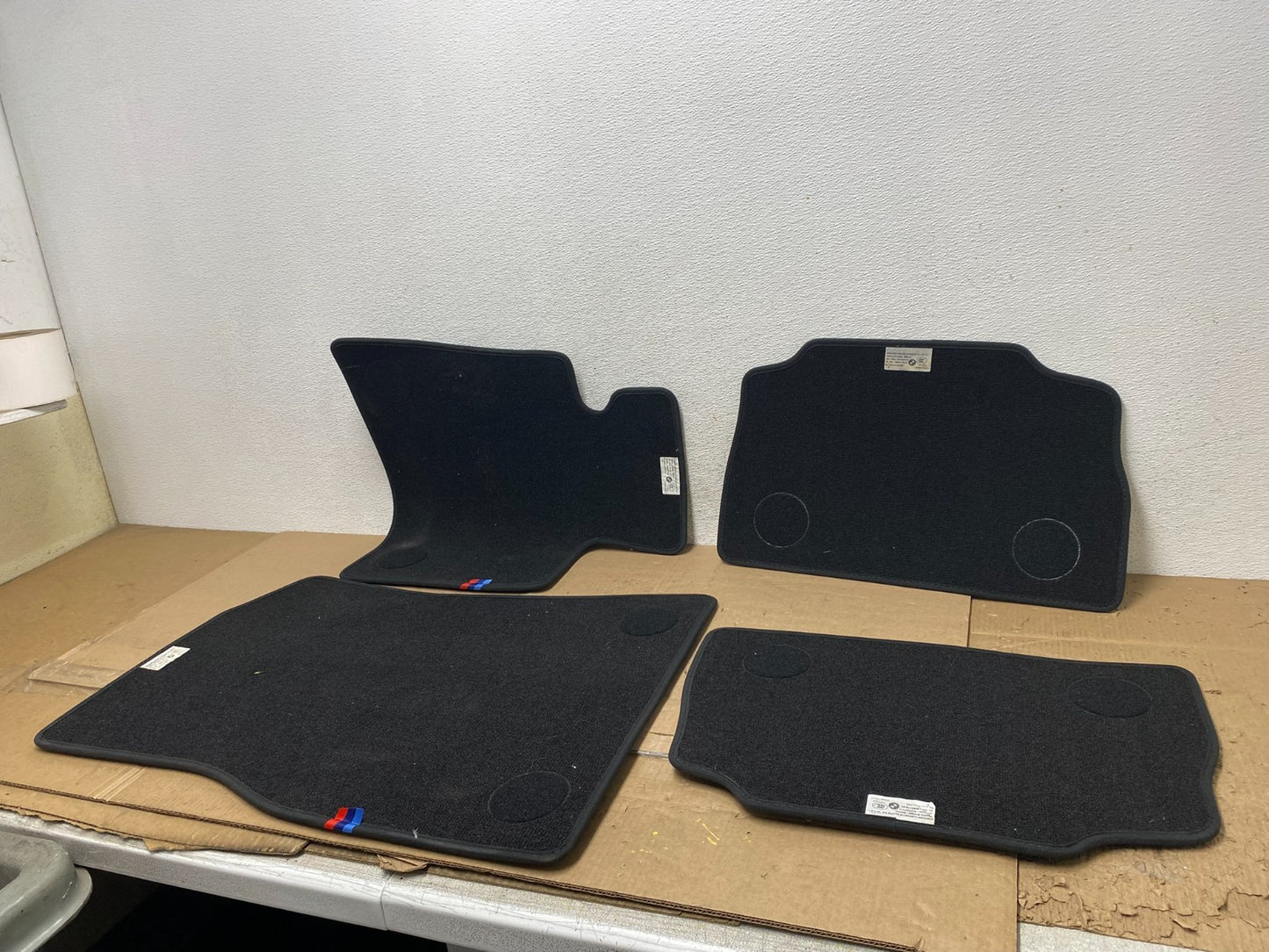 2020 to 2024 Bmw X6M Front And Rear Floor Mat Set Black AE6901 DG5