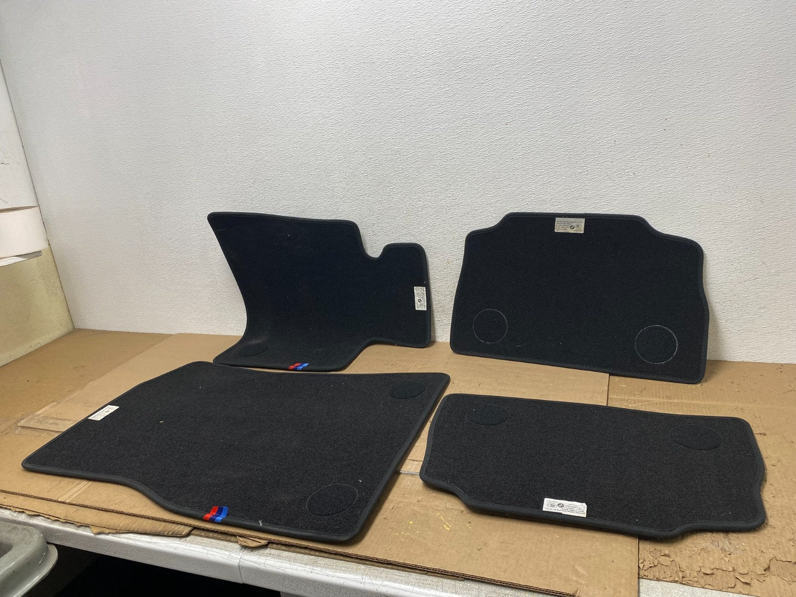 2020 to 2024 Bmw X6M Front And Rear Floor Mat Set Black AE6901 DG5