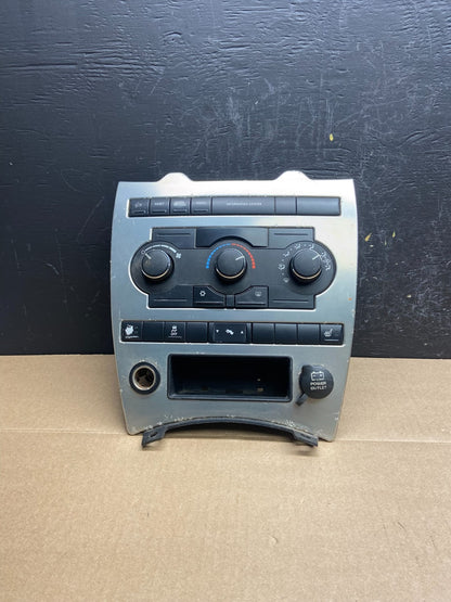 2005 to 2007 Jeep Commander Grand Cherokee A/C Climate Control Bezel AC6127 DG0