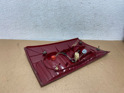 2004-2005 Toyota Sienna Right Passenger RH Side Inner Tail Light AD7920 LK6
