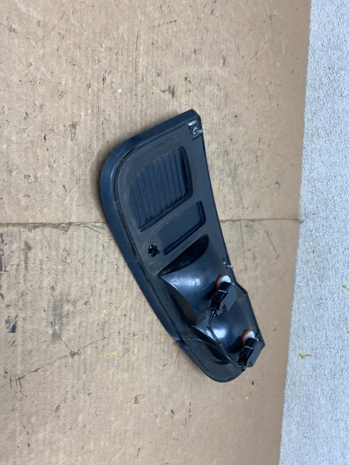 2003 to 2005 Lincoln Aviator Right Passenger Inner Tail Light Side OEM P4265 DW5