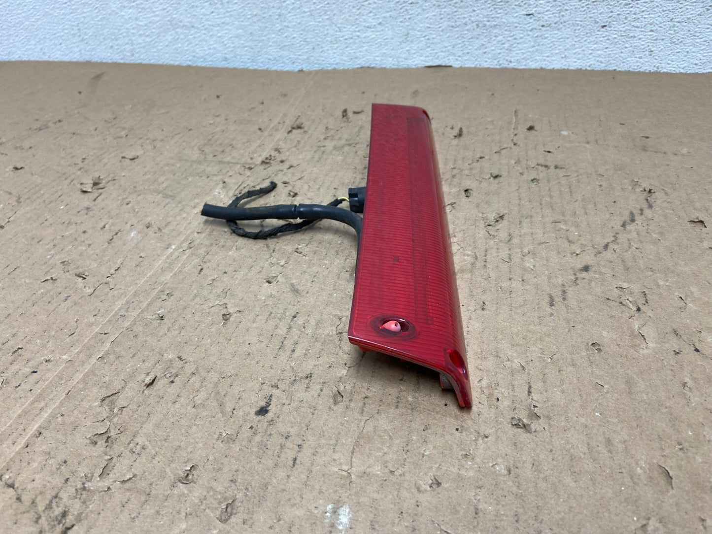 2012 to 2017 Ford Focus SE Trunk Lid Hatch 3rd Brake Light ad8166 DG2