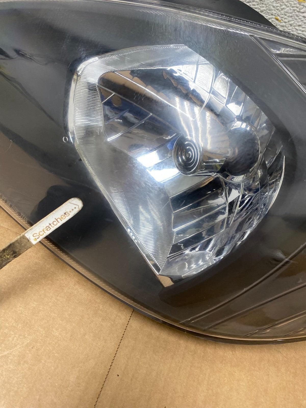 2006 to 2011 Hyundai Accent Sedan Left+Right Halogen Headlights AI3815 DW4