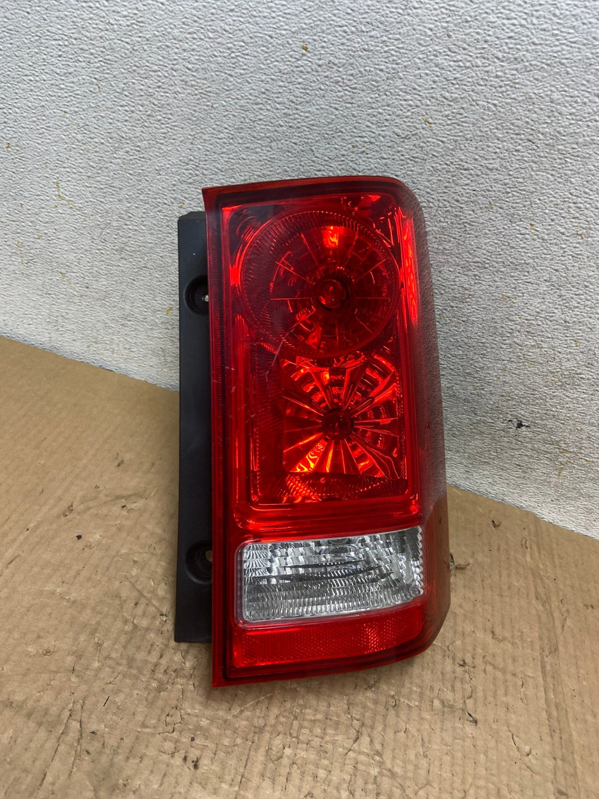 2009 to 2015 Honda Pilot Right Passenger Rh Side Tail light AI6844 LK2