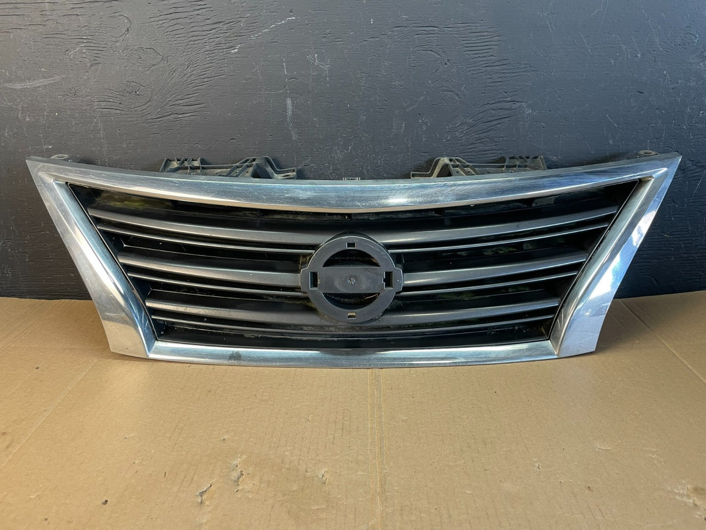2013 to 2015 Nissan Altima Front Upper Grill Grille Sedan AC22000