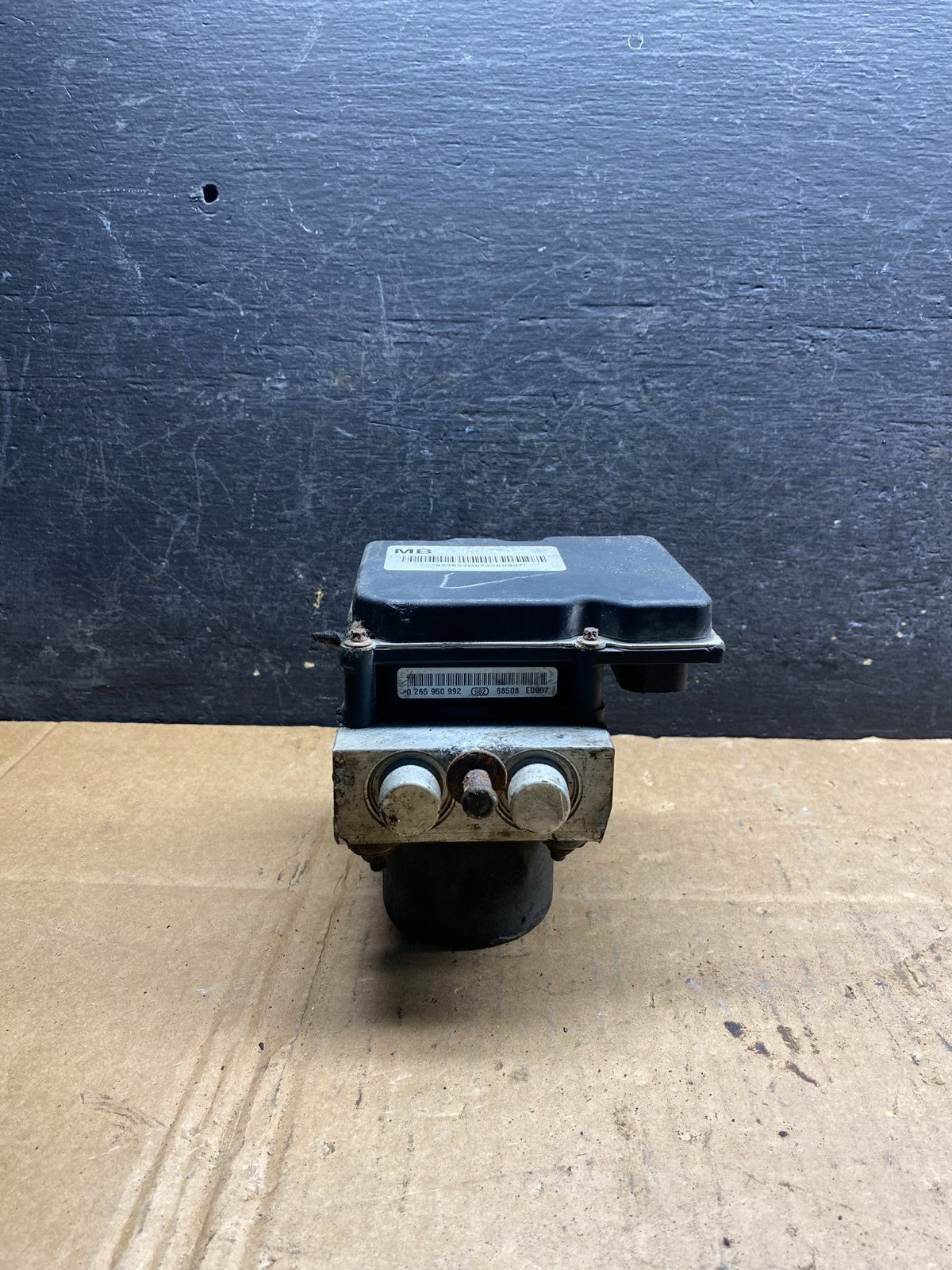 2002 to 2003 Chevrolet Tahoe ABS Pump Anti Lock Module AI9834 DW1