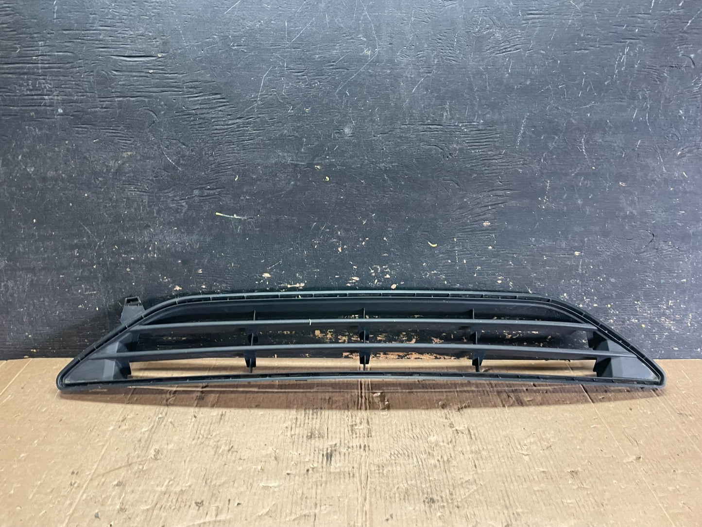 2017 to 2021 Nissan X-Trail Front Lower Grille Grill OEM 62254-6FR0A Z59230