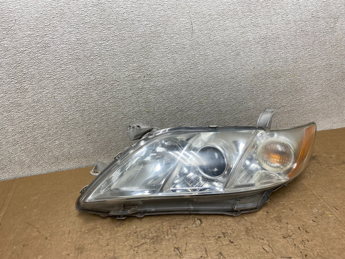 2007 2008 2009 Toyota Camry Halogen Headlight Left Driver LH Side V8240 DW0