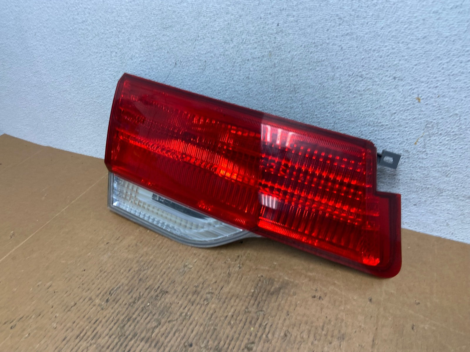 2008 to 2010 Honda Odyssey Left Driver LH Side Tail Light Inner AE1640 LK1