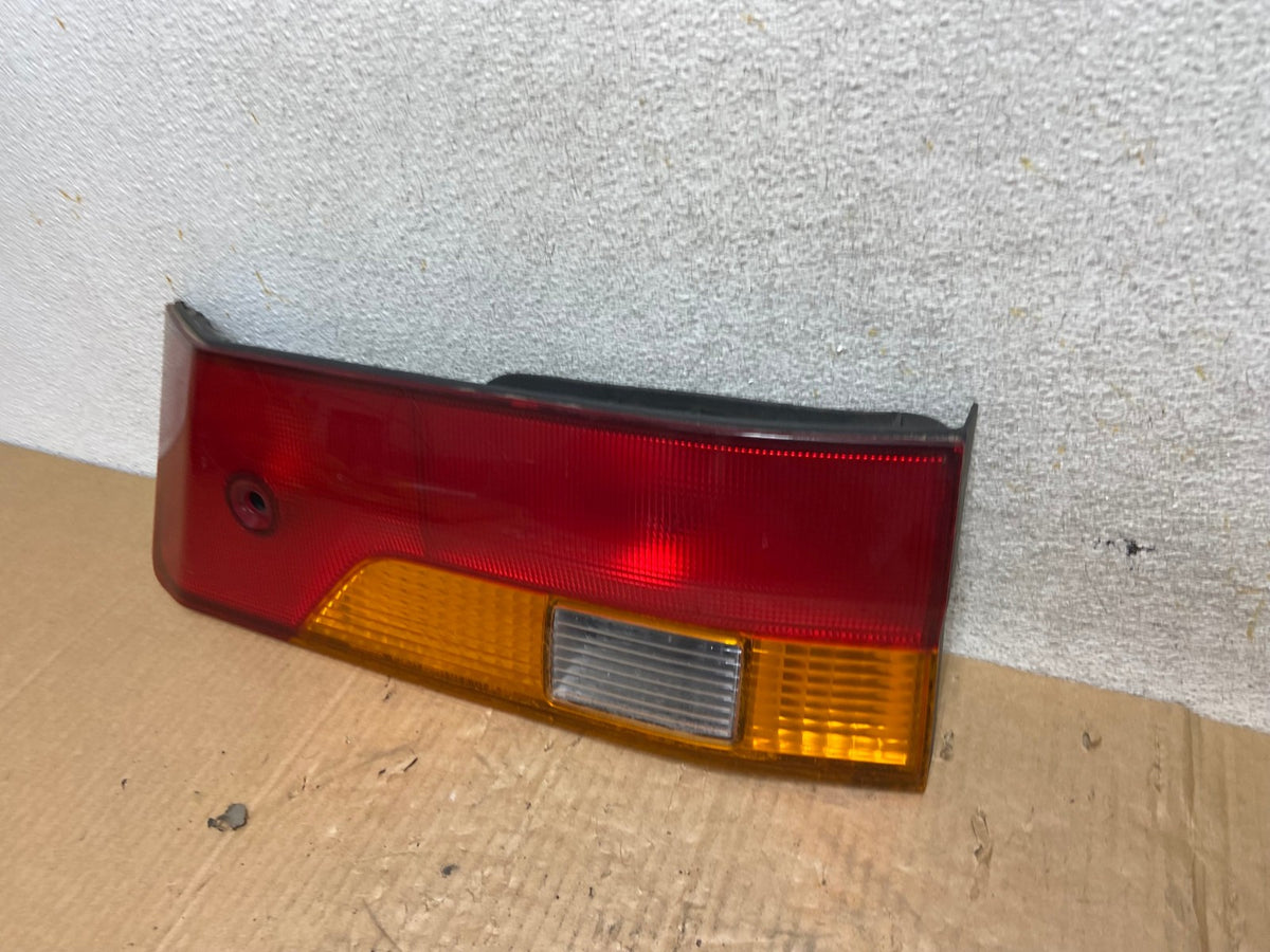 2002-2004 Honda Odyssey Right Passenger RH Side Tail Light Inner AI6749 LK1
