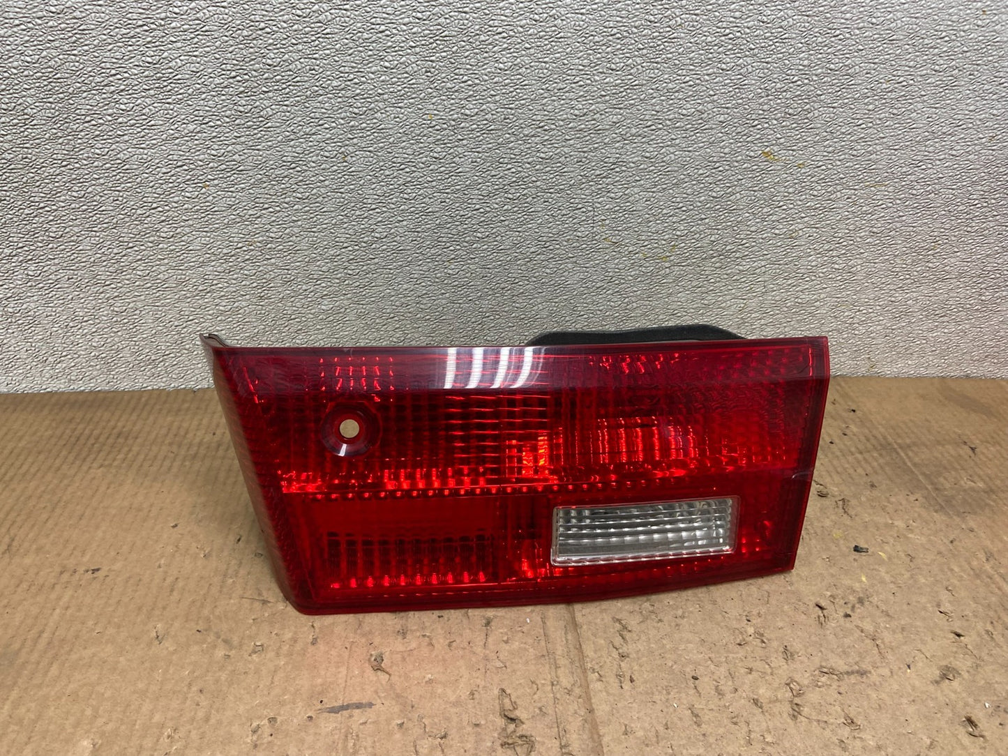 2005 Honda Accord Sedan Right Passenger Inner Tail Light Oem AA7057 DW0