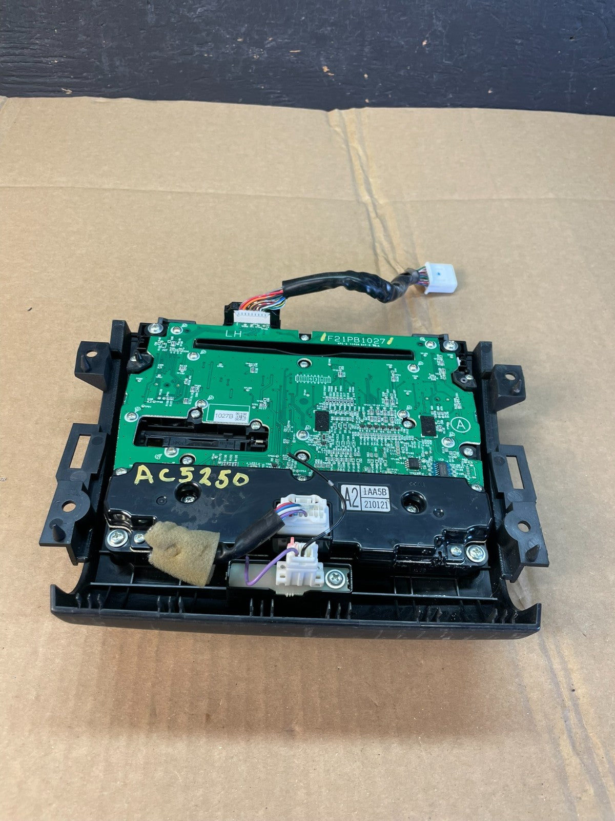2011 - 2014 Nissan Murano AM FM Radio CD Climate Control Panel AC5250 DG7