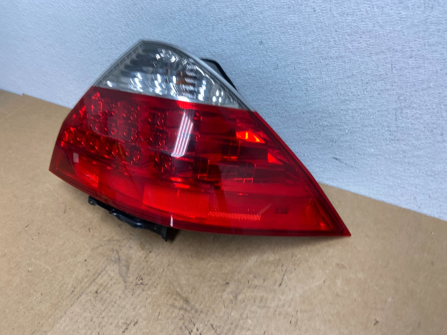 2006 - 2007 Honda Accord Hybrid Right Passenger Tail light ac3015 DG1