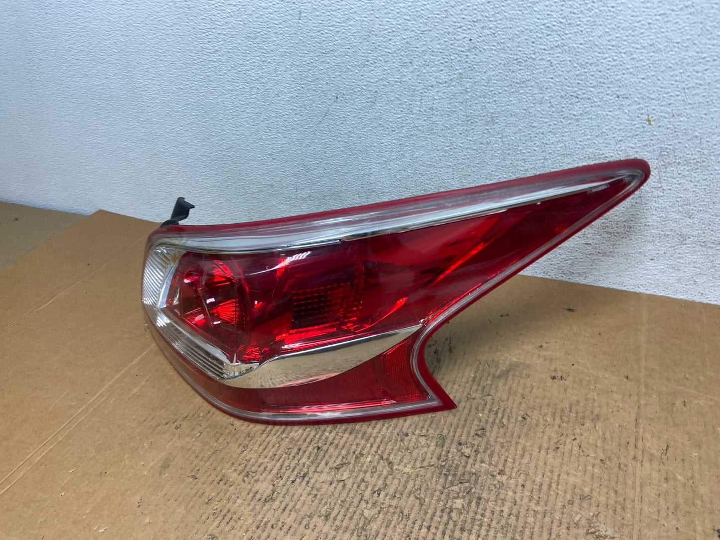 2013 2014 2015 Nissan Altima Right Passenger RH Side Tail Light AE2617 LK1