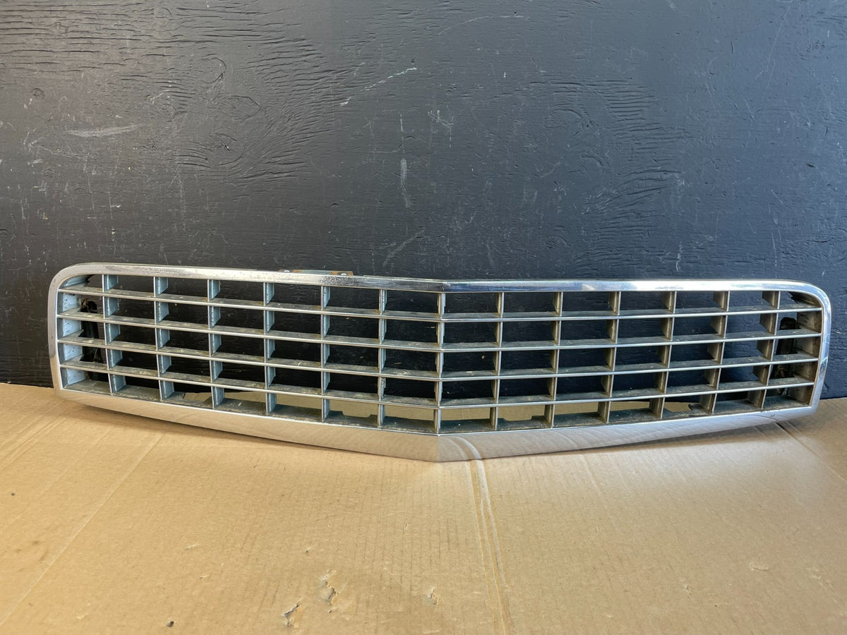 1994 1995 1996 Cadillac Deville Front Upper Grill Grille AC2204 DG0