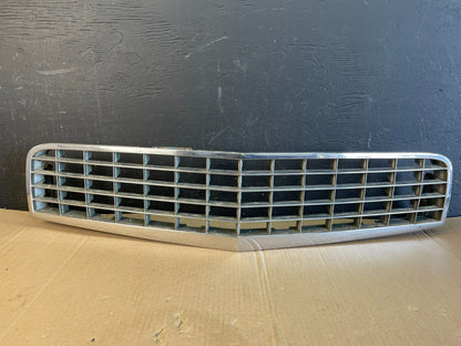 1994 1995 1996 Cadillac Deville Front Upper Grill Grille AC2204 DG0