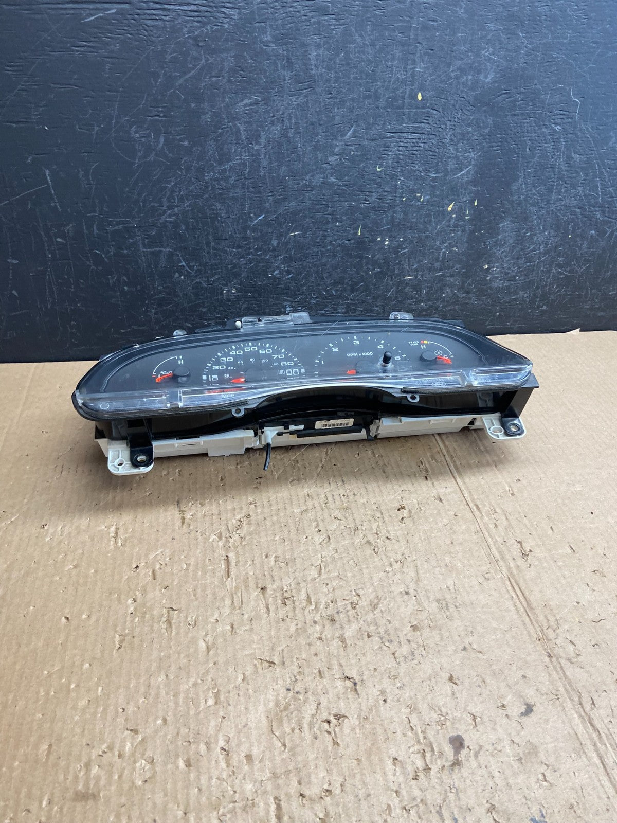 2000 2001 2002 Ford Expedition Speedometer Instrument Gauge Cluster Oe ae4210 DG4
