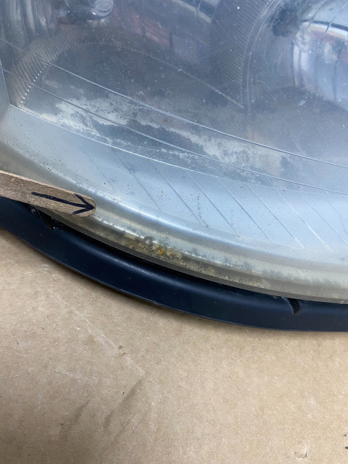 2008 to 2009 Ford Taurus Right Passenger RH Side Halogen Headlight AI2613 DW6