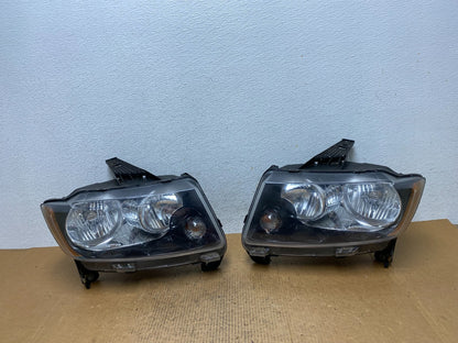 2011-2013 Jeep Grand Cherokee Left+Right Halogen Headlights AE1226 DW0