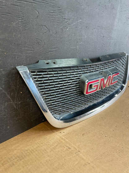 2007 to 2012 GMC Acadia Front Upper Grill Grille AE8417 DW2