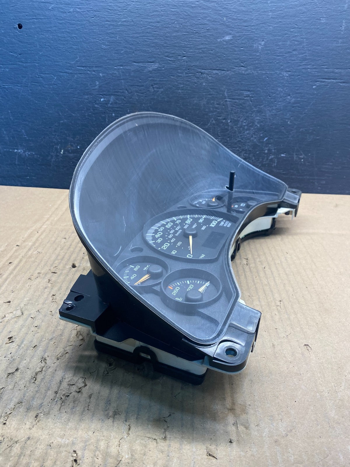 2004 to 2007 Chevrolet Express Speedometer Cluster Gauge AD1764 DG1