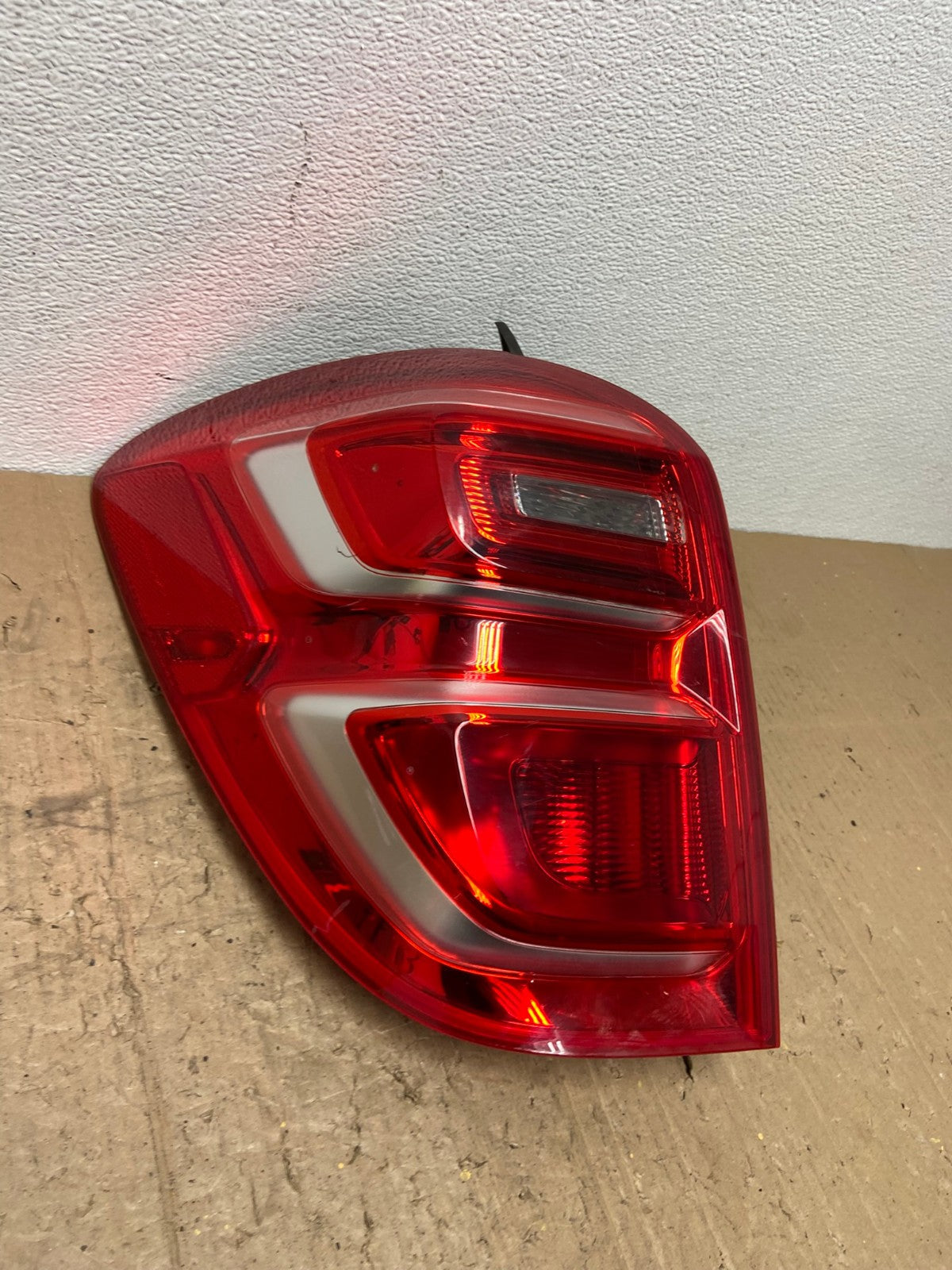 2016 to 2017 Chevrolet Equinox Left Driver Lh Side Tail Light OEM AC0714 LK2