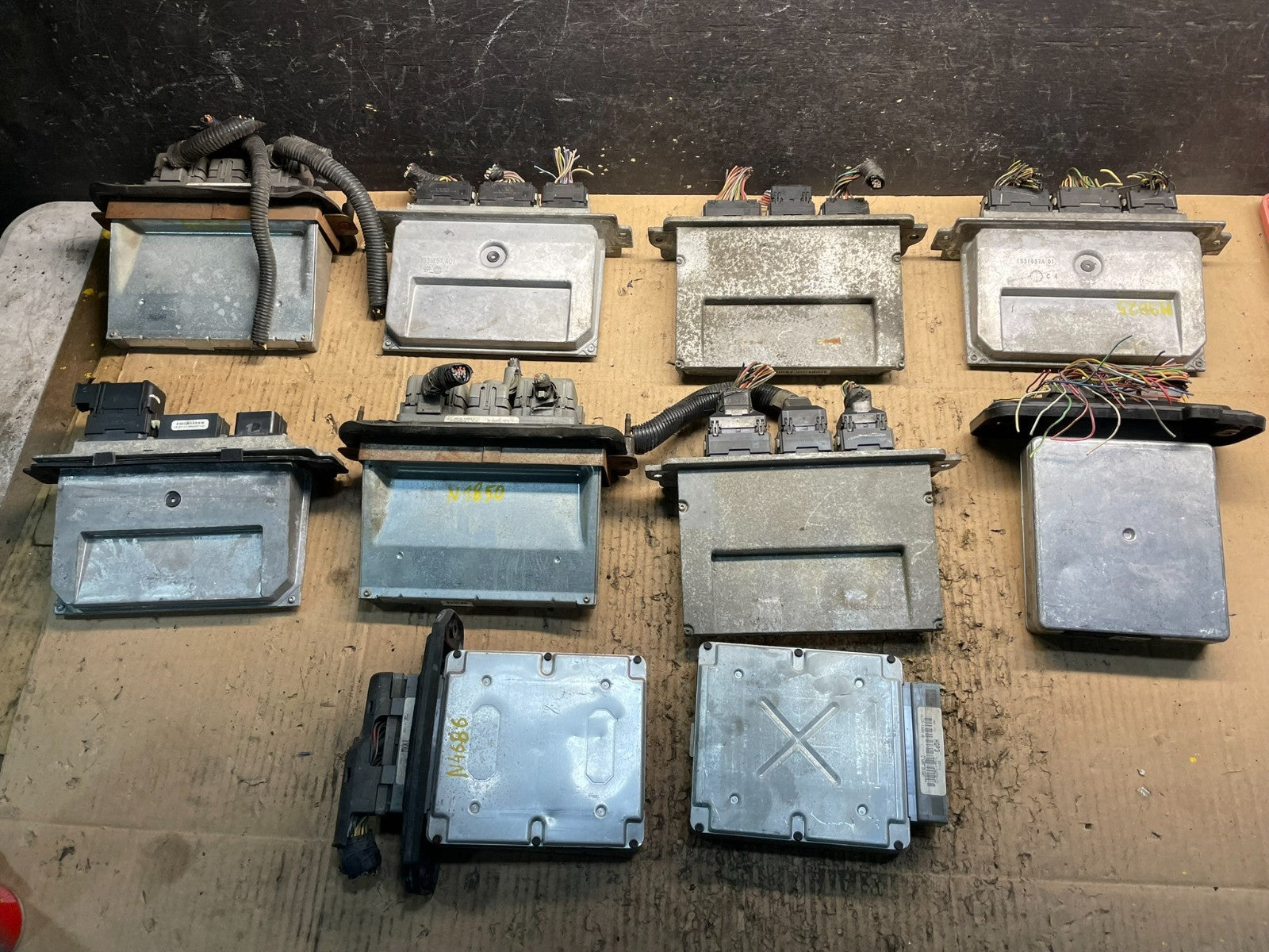 Mix of 10 Ford ECM Engine Computer Module V5475 PS1