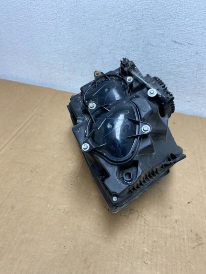 2008 to 2014 Cadillac CTS Right Passegner RH Side Xenon Headlight AD2767 DW7