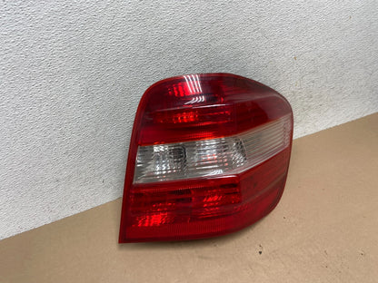 2006 - 2008 Mercedes ML 350 Ml-Class Right Passenger Tail Light DEPO AG6615 DW2