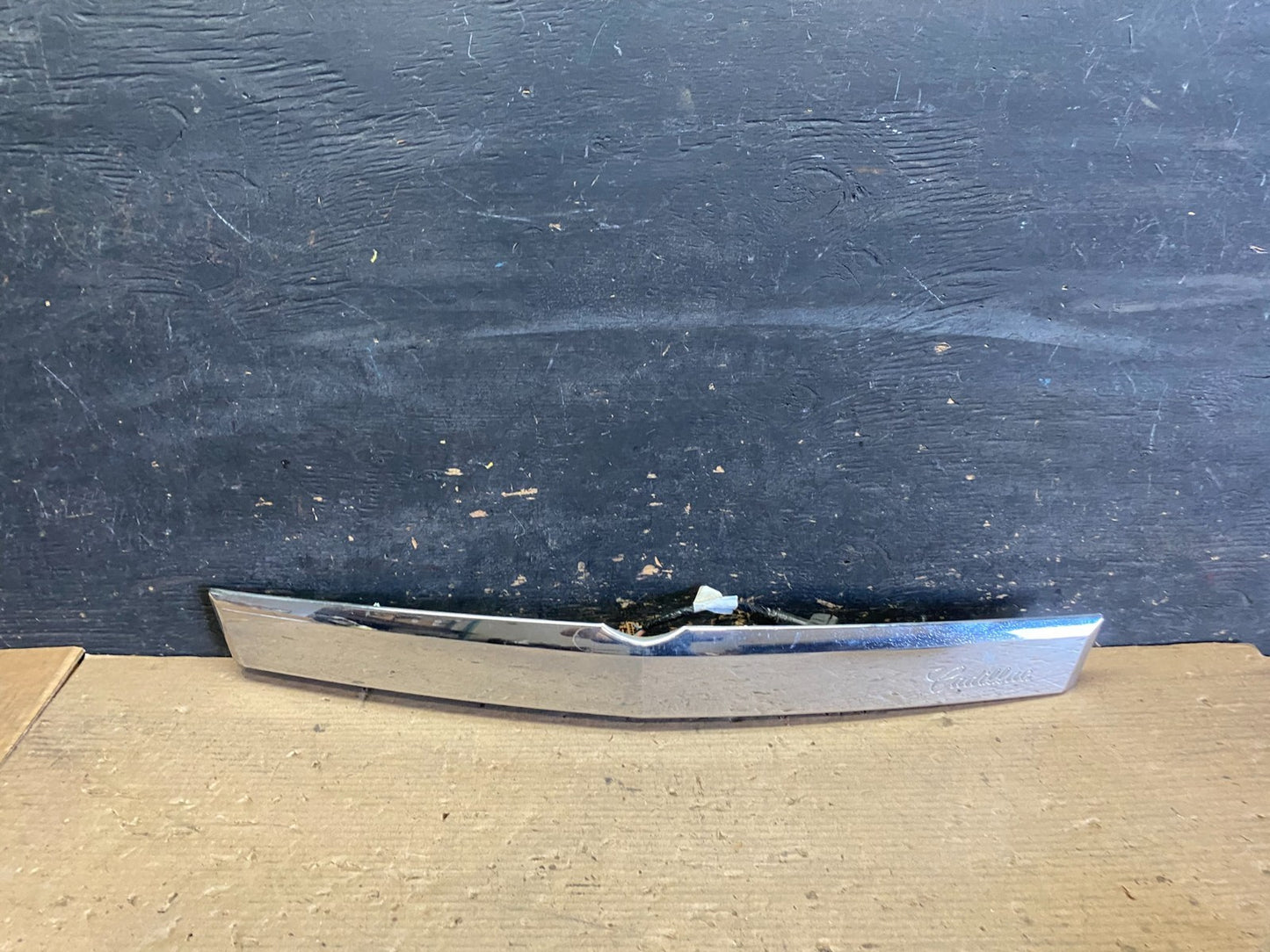 2010-2015 Cadillac SRX Rear Liftgate Tailgate Finish Molding W/ Camera s3375 DG0