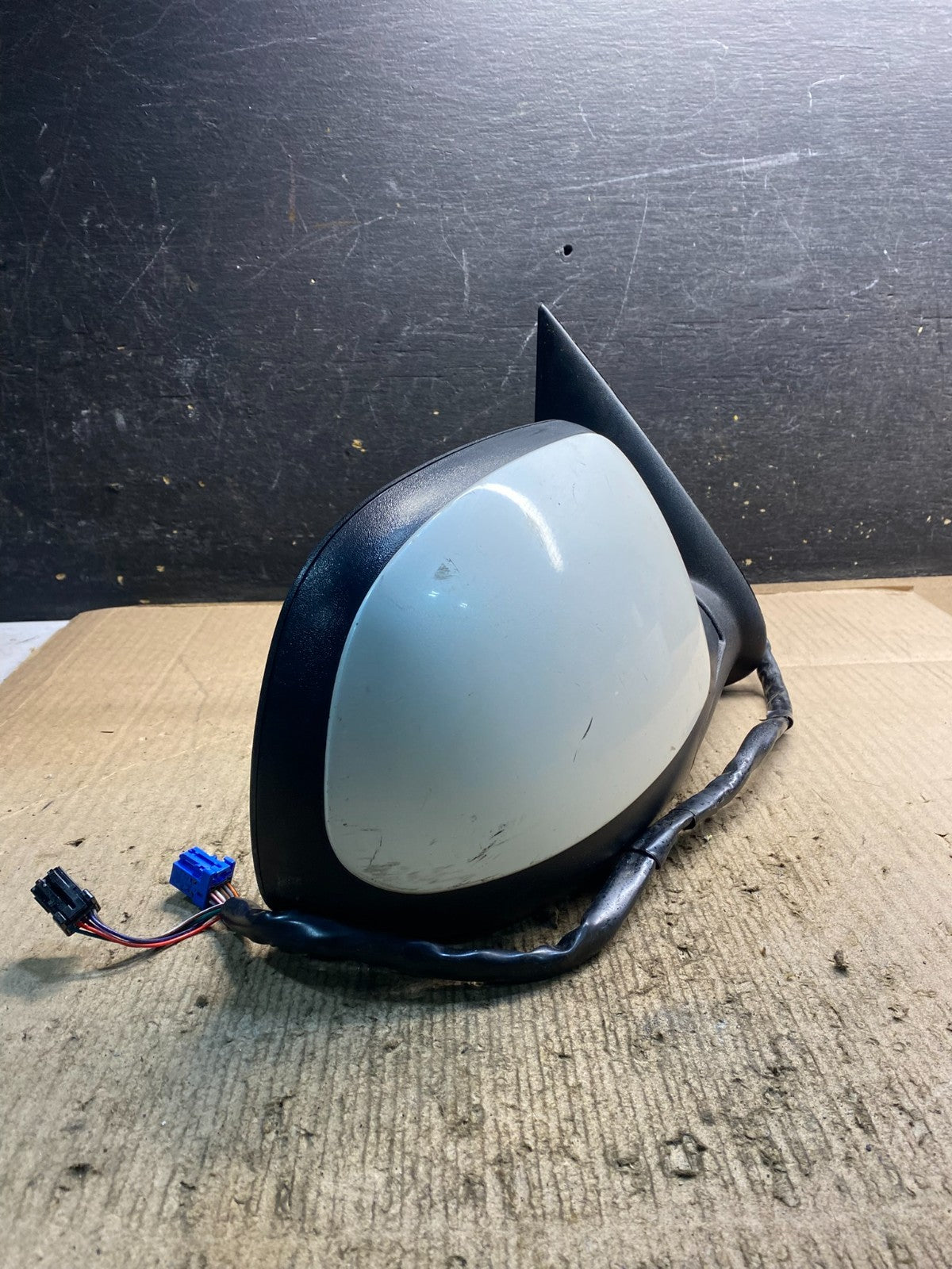 2003-2006 Cadillac Escalade Right Passenger Turn Sgn View Door Mirror Z2516 MS1