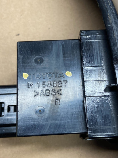 2004 to 2010 Toyota Sienna Left Side Climate Switches Bezel Trim AI5944 DG3