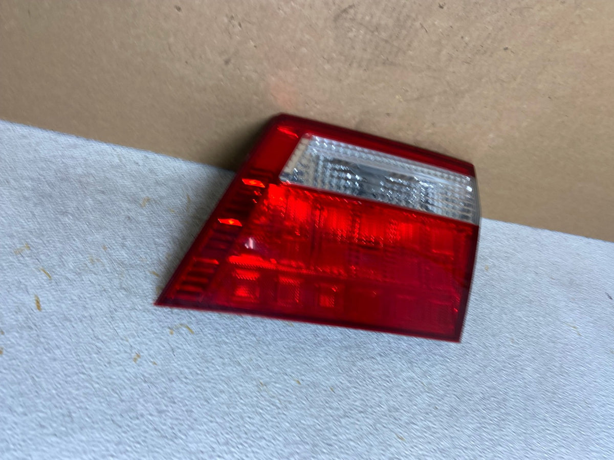 2005 2006 2007 Honda Odyssey Inner Right Passenger RH Tail Light AI3391 LK1