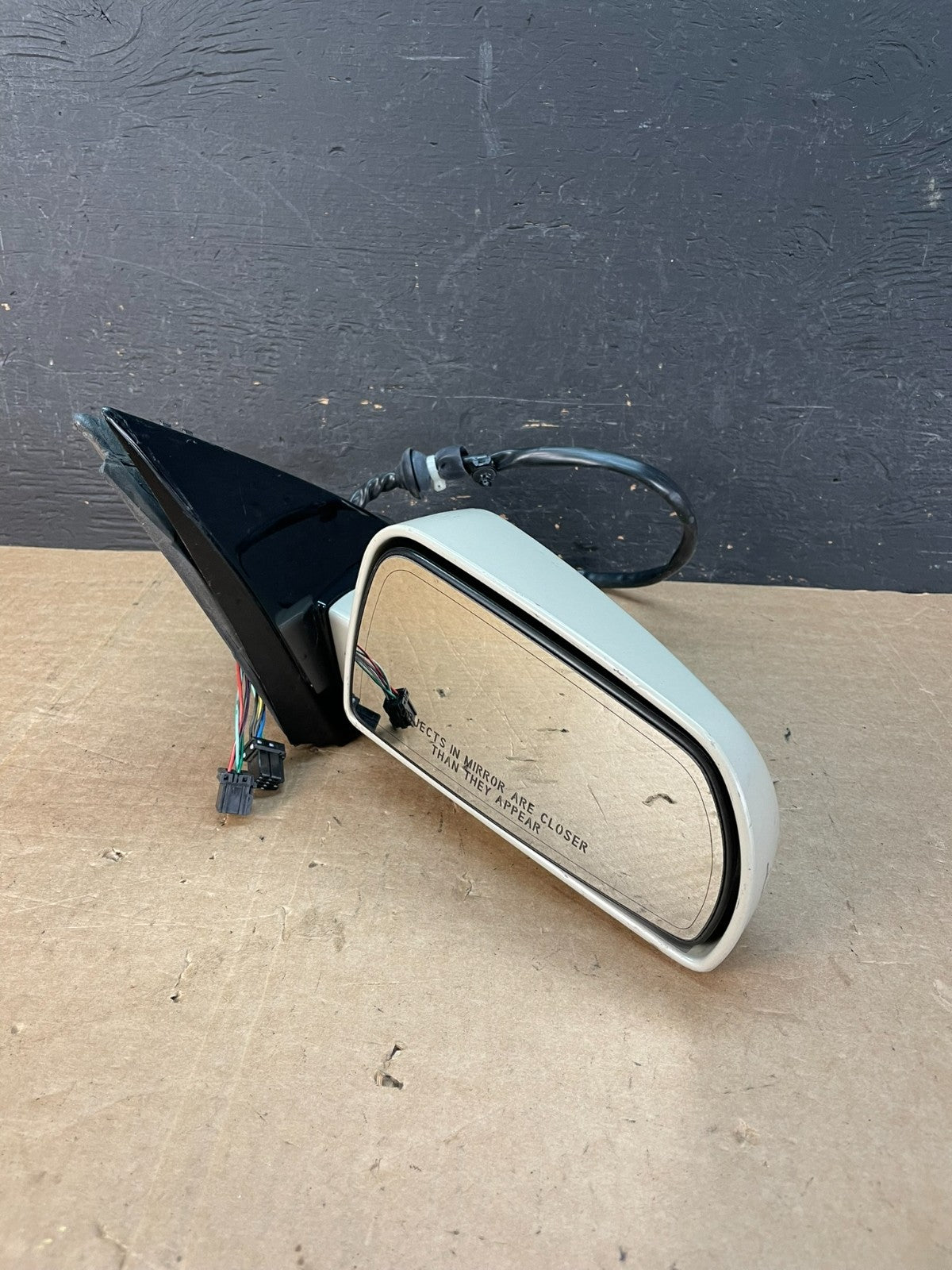 2005 to 2011 Cadillac STS Right Passenger RH View Door Mirror AE8518 DW2