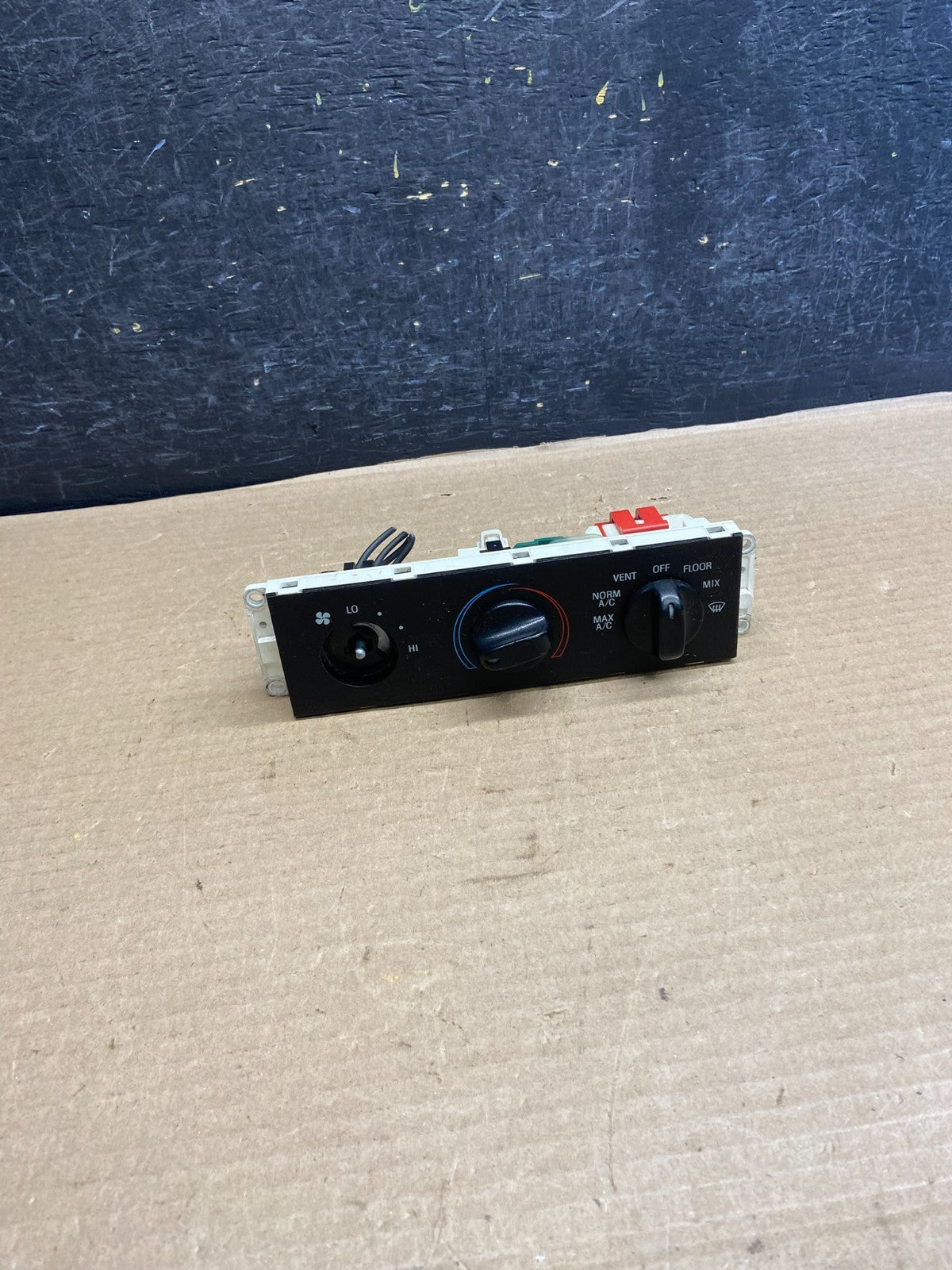 1998 to 2011 Ford Crown Victoria Marquis A/C Heater Climate Control AH1466 DG0