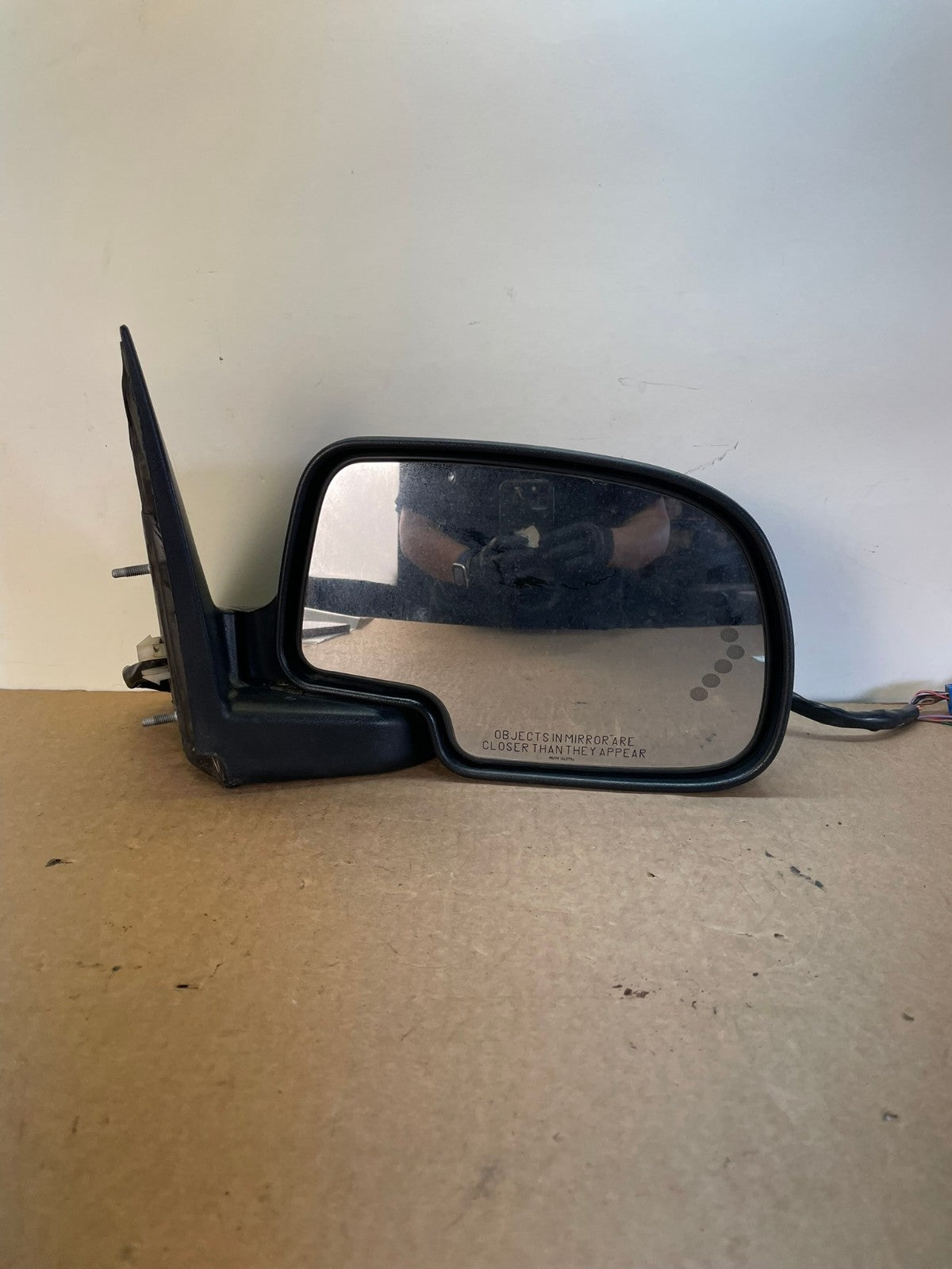 2003-2006 Chevrolet Tahoe Suburban Right Passenger Turn Door Mirror AH0268 LK7