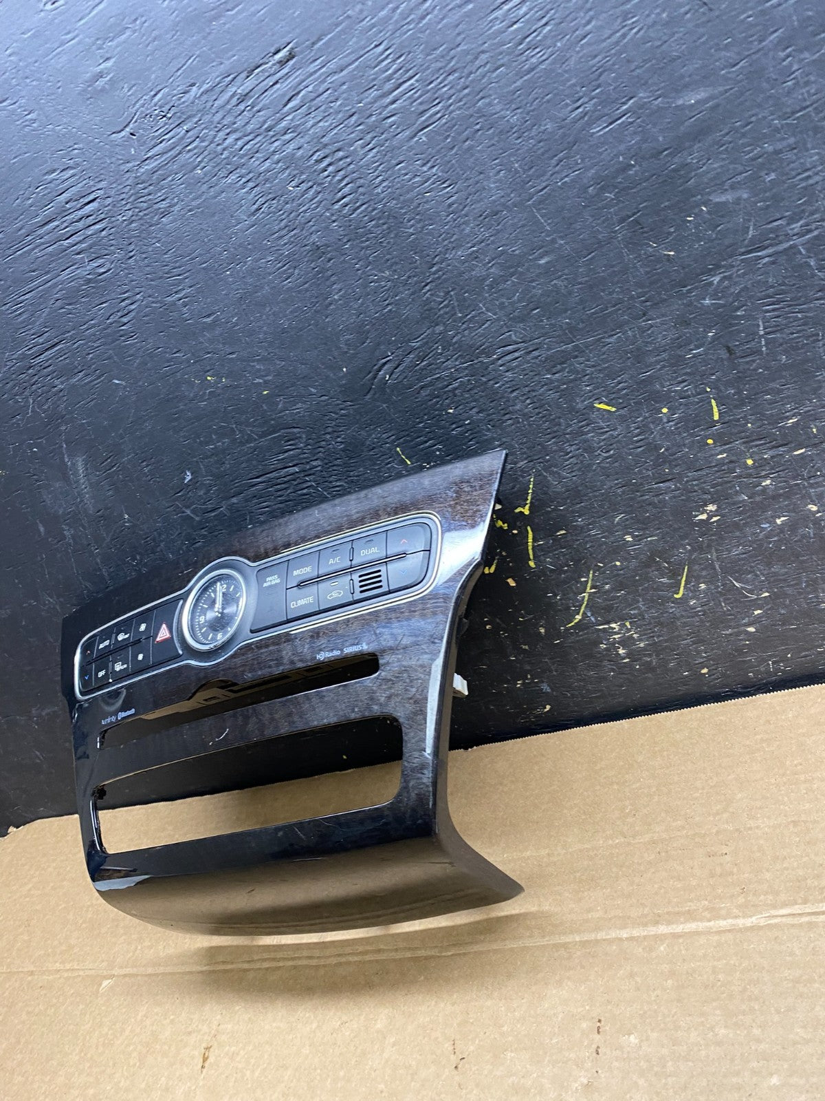 2014 2015 2016 Kia Cadenza  AC Heat Temperatue Climate Control Switch W6450  DG3