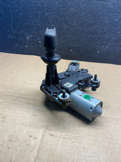2017 to 2021 Nissan Rogue Rear Windshield Wiper Motor AE8235 DG3