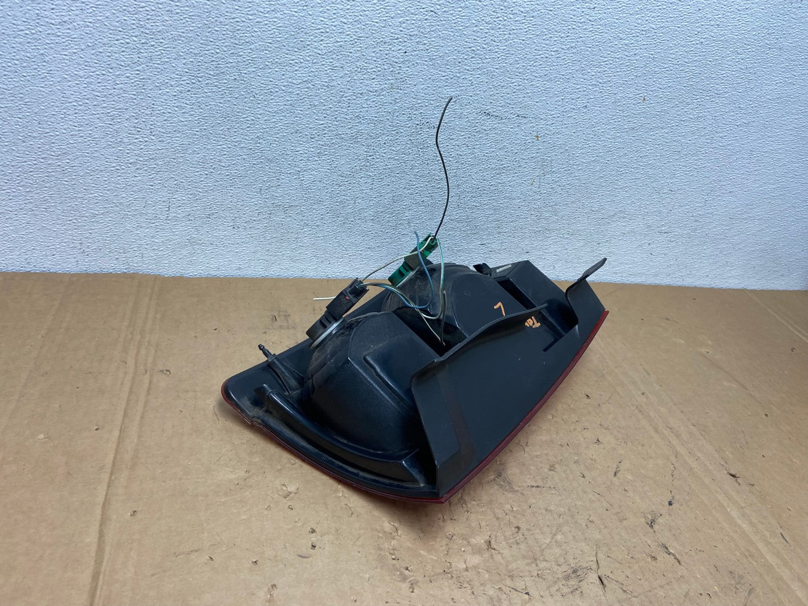 2008-2010 Chrysler Town and Country Left Driver Tail Light AD3092 LK4
