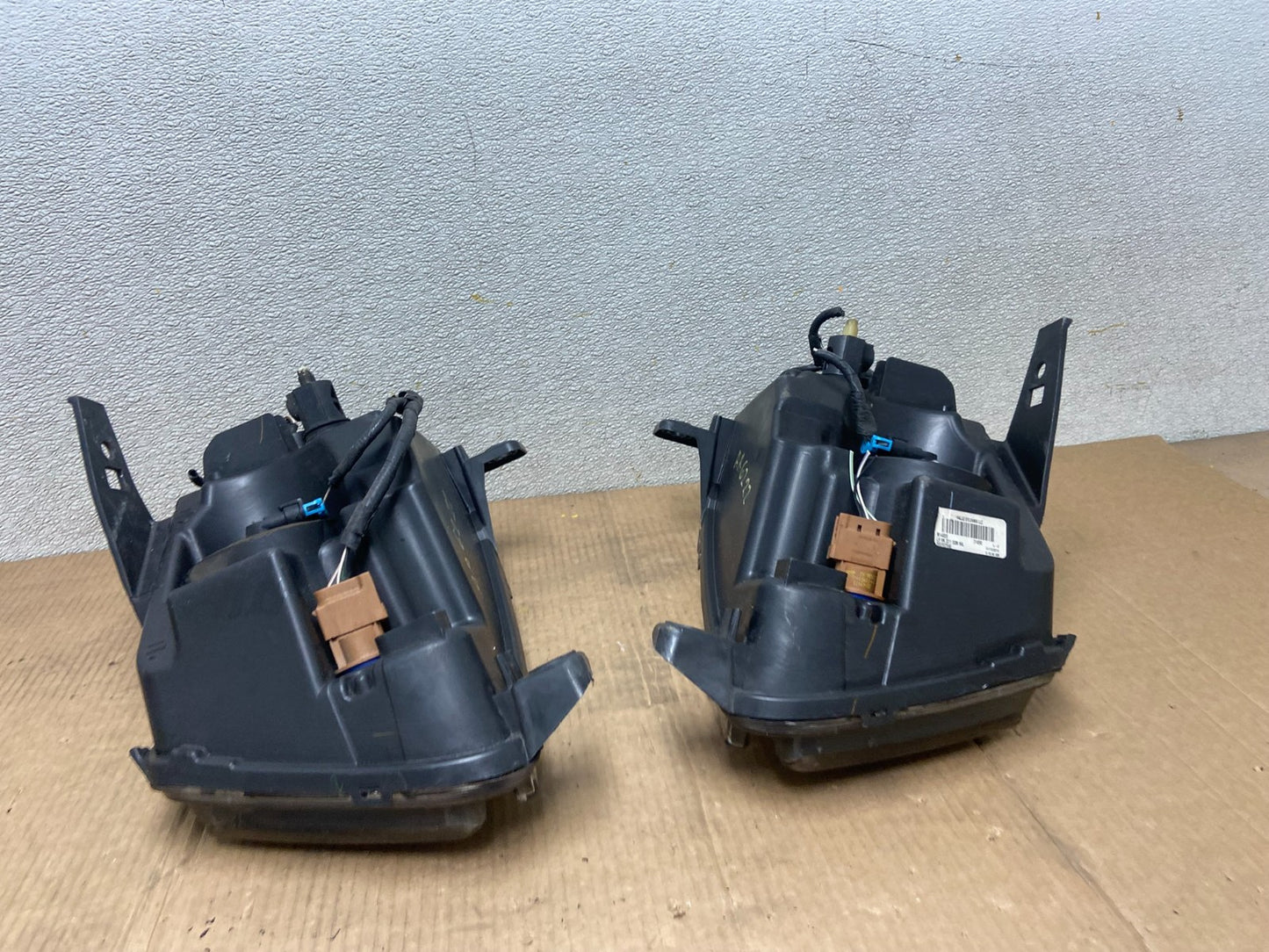 2011-2013 Jeep Grand Cherokee Left+Right Halogen Headlights AA6222 DW10