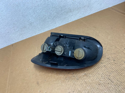1998 to 2003 Dodge Durango Tail Light Left Driver LH Side AE0194 LK5