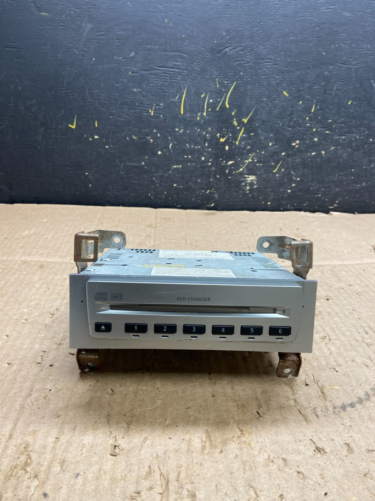 2007 to 2009 Nissan Altima 6 Disc Cd Changer y5539 DG0